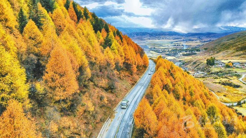 川藏公路，創(chuàng  )造奇跡之路