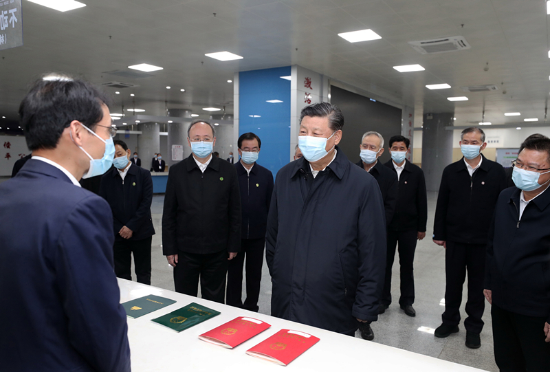 2021年3月23日，習近平在福建三明沙縣農村產(chǎn)權交易中心考察。